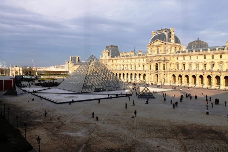 Louvre Museum Main attractions - Meet Mona Lisa France Paris 