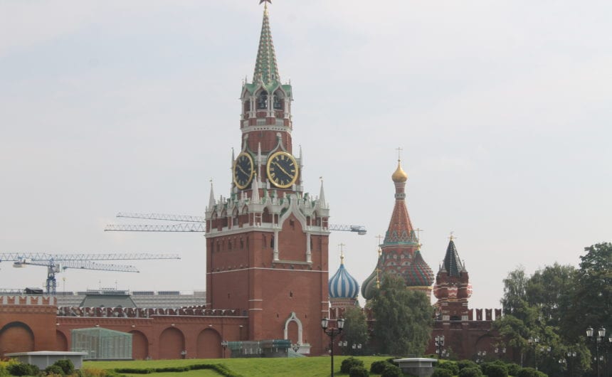 Kremlin Guide - Reaching Kremlin, Kremlin Tickets and Exploring Kremlin Russia Travel Tips 
